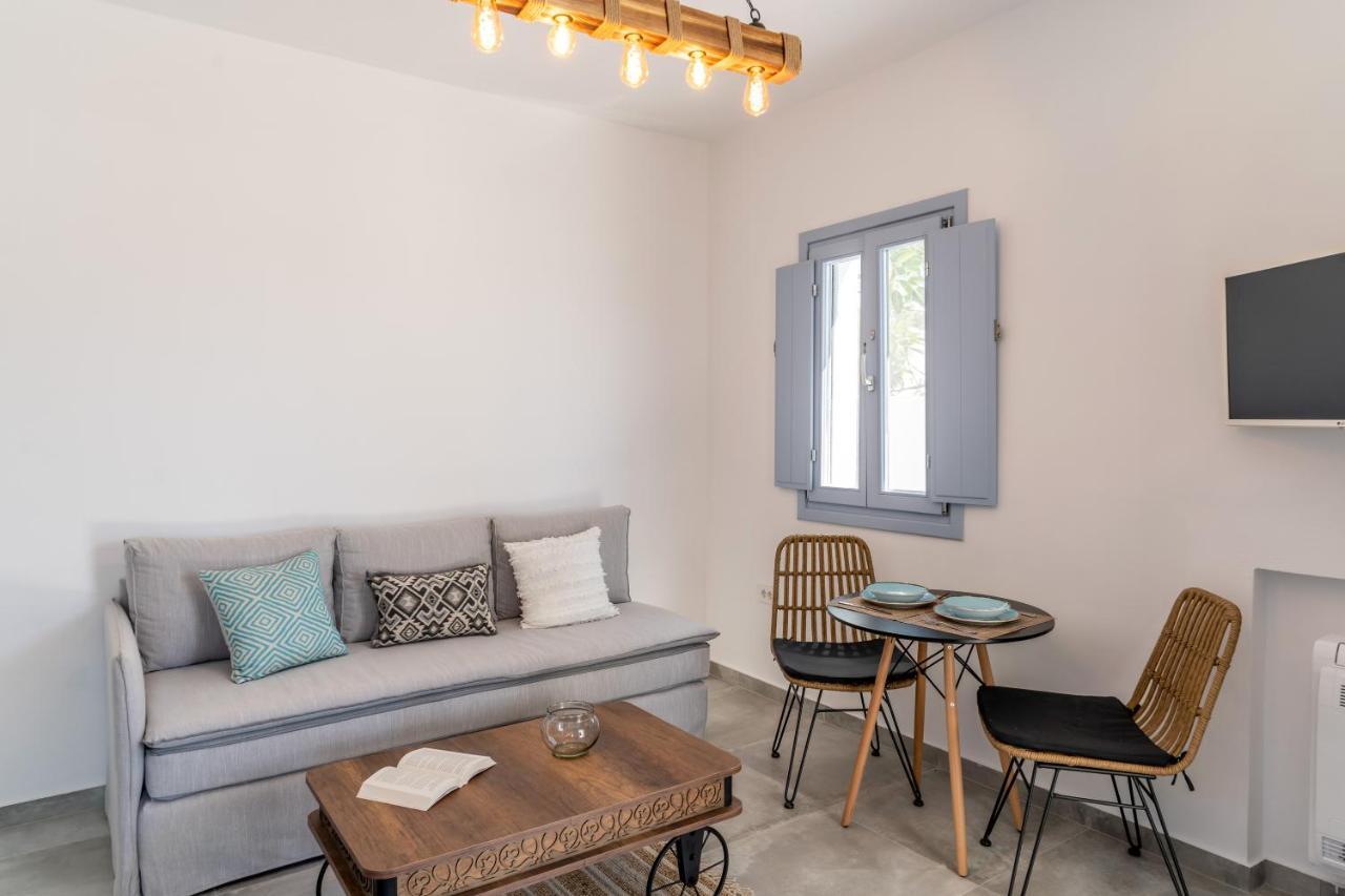 Santorossa Luxury Villas Emborió Kültér fotó