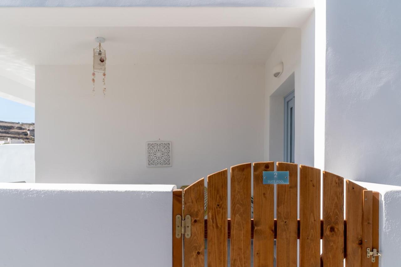 Santorossa Luxury Villas Emborió Kültér fotó