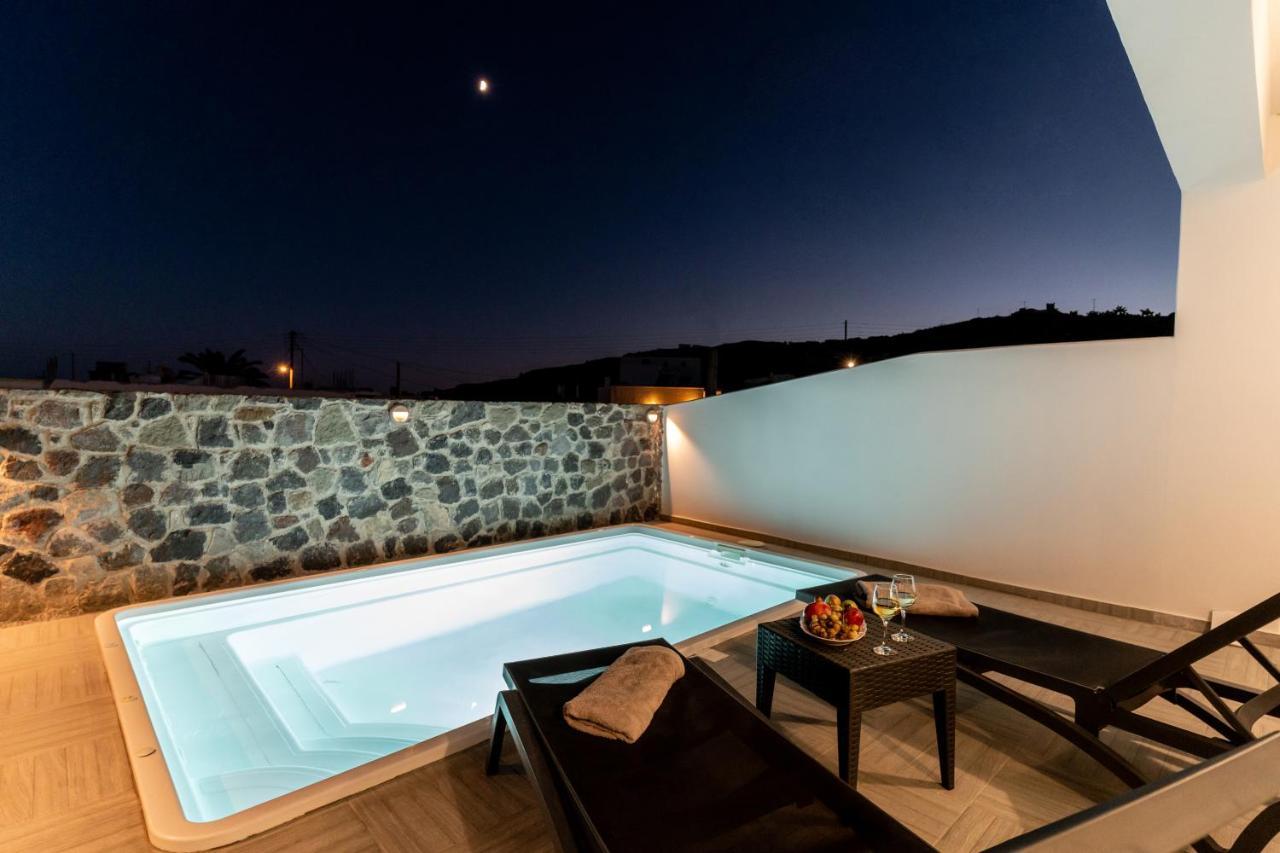 Santorossa Luxury Villas Emborió Kültér fotó